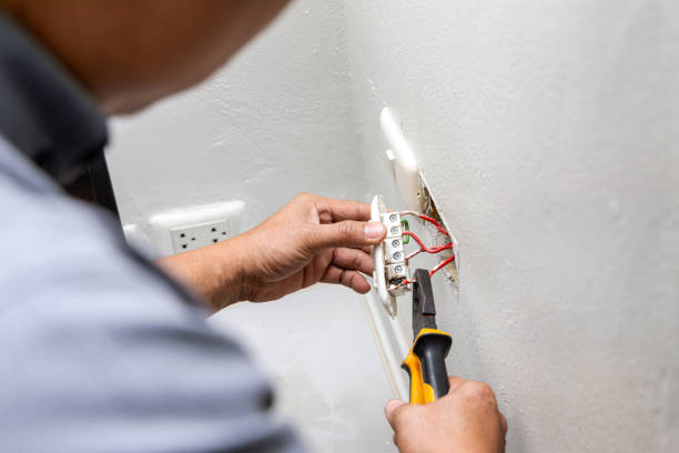 Best Emergency Electrical Repair  in Dodgeville, WI